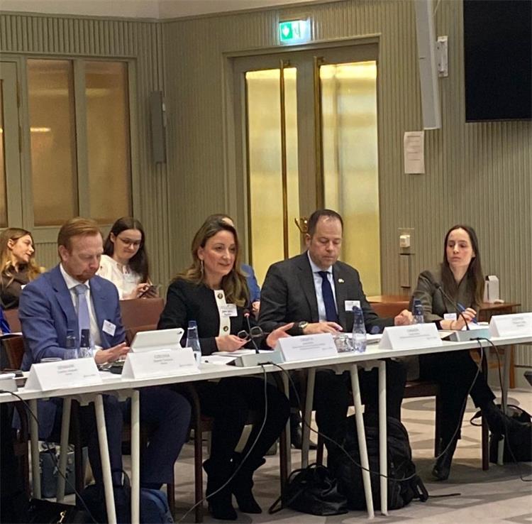 Slika /slike/foto 2_26/foto DIVIC-STOCKHOLM 18-2_26/nsl DIVIC-STOCKHOLM 18-2_26.jpg